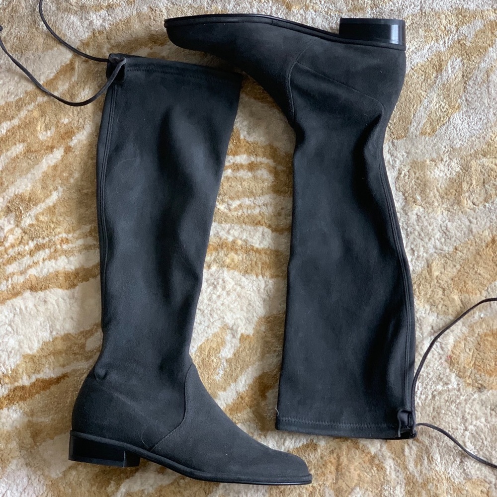 AUTHENTIC Stuart Weitzman Kneezie Size 6